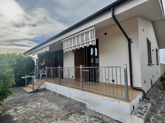 Villa Indipendente in vendita a San Giuliano Terme, Toscana