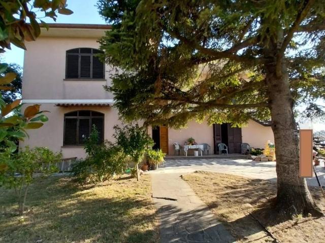 Villa Indipendente in vendita a San Giuliano Terme, Toscana