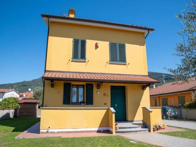 Villa Indipendente in vendita a San Giuliano Terme, Pisa