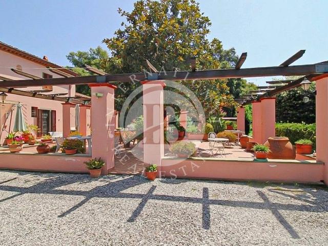 Villa Indipendente in vendita a Mezzana, San Giuliano Terme