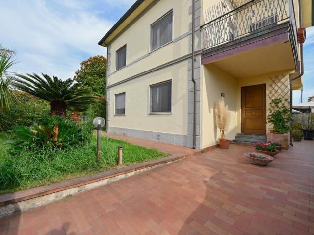Villa Indipendente in vendita a San Giuliano Terme, Toscana