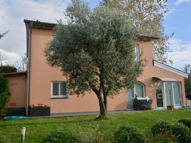 Villa Indipendente in vendita a San Giuliano Terme, Toscana