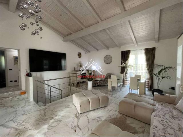 Villa Indipendente in vendita a Stazione, San Giustino