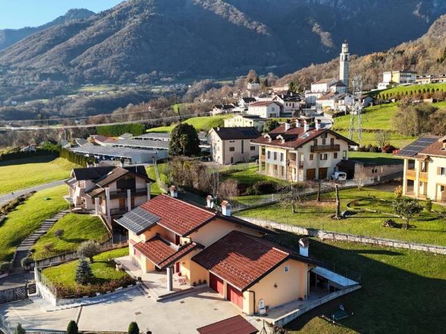 Villa Indipendente in vendita a San Gregorio Nelle Alpi, Veneto