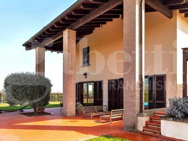 Villa Indipendente in vendita a Castiglia, San Lazzaro