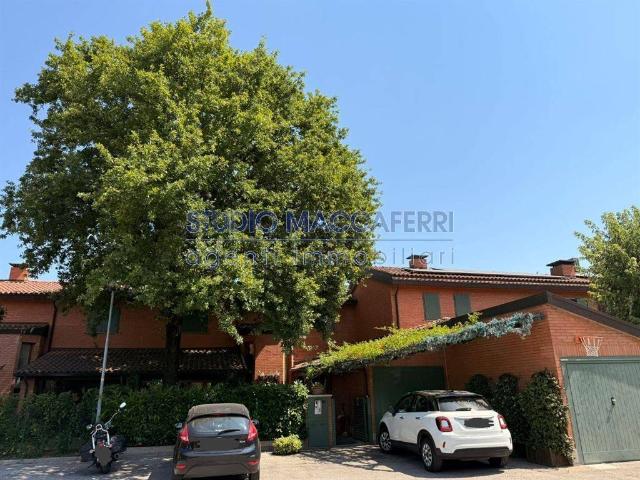 Villa Indipendente in vendita a La Mura San Carlo, San Lazzaro