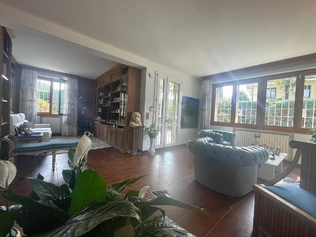 Villa Indipendente in vendita a San Lazzaro, Reggio Emilia
