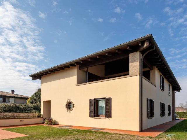 Villa Indipendente in vendita a Castiglia, San Lazzaro