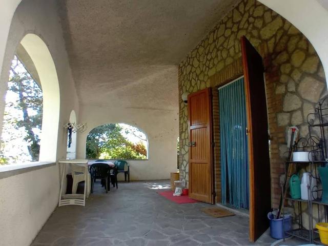 Villa Indipendente in vendita a San Leo, Rimini