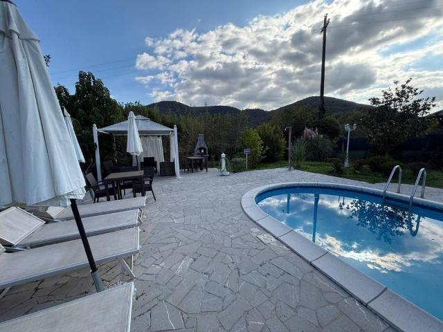 Villa Indipendente in vendita a San Leonardo, Friuli-Venezia Giulia