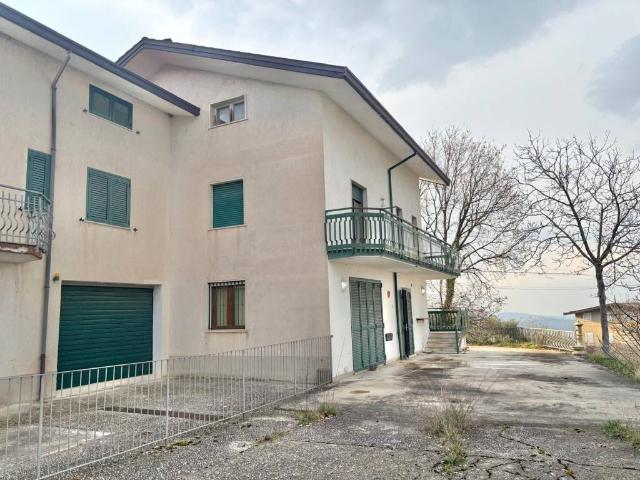 Villa Indipendente in vendita a San Mango Sul Calore, Campania