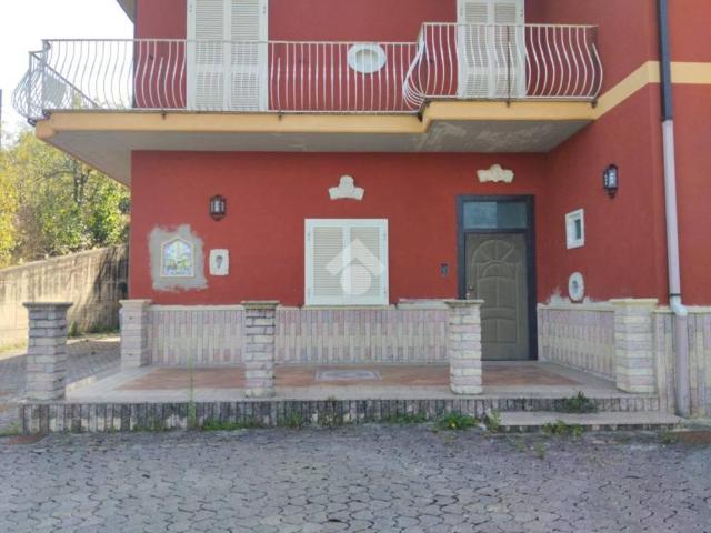 Villa Indipendente in vendita a San Mango Sul Calore, Campania