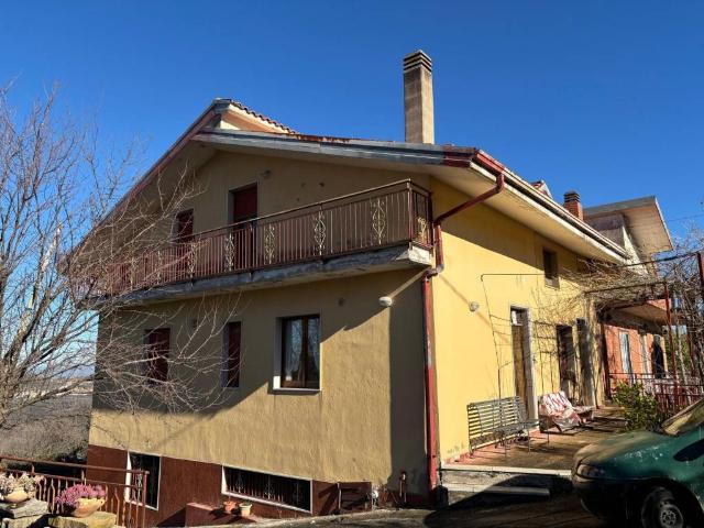 Villa Indipendente in vendita a San Mango Sul Calore, Campania