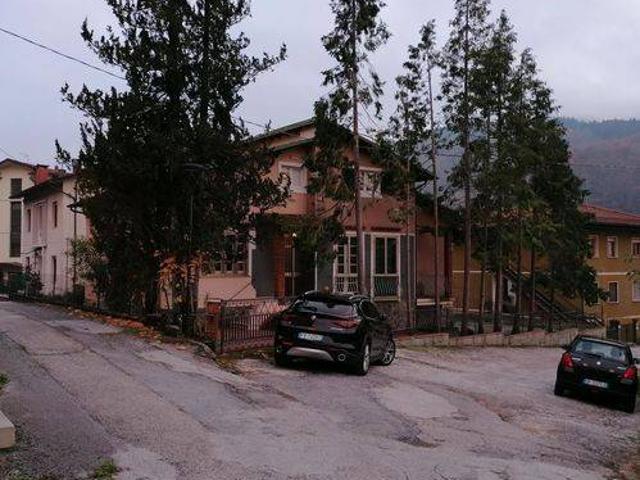 Villa Indipendente in vendita a Piteglio, Toscana