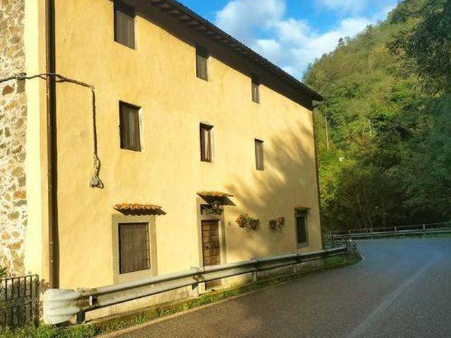 Villa Indipendente in vendita a Piteglio, Toscana