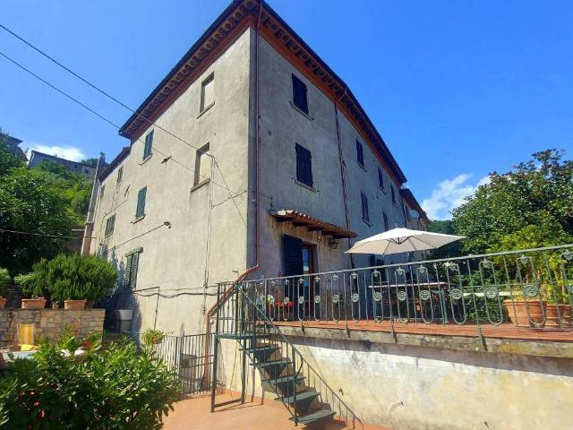 Villa Indipendente in vendita a Pistoia