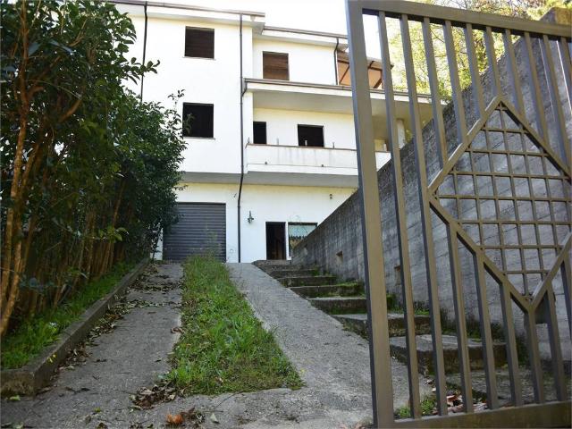 Villa Indipendente in vendita a Calabria, Cosenza