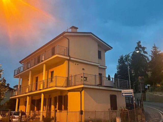 Villa Indipendente in vendita a Serravalle