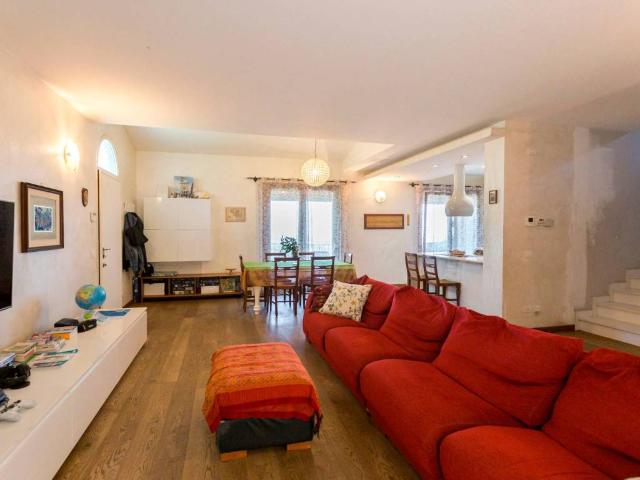 Villa Indipendente in vendita a Domagnano