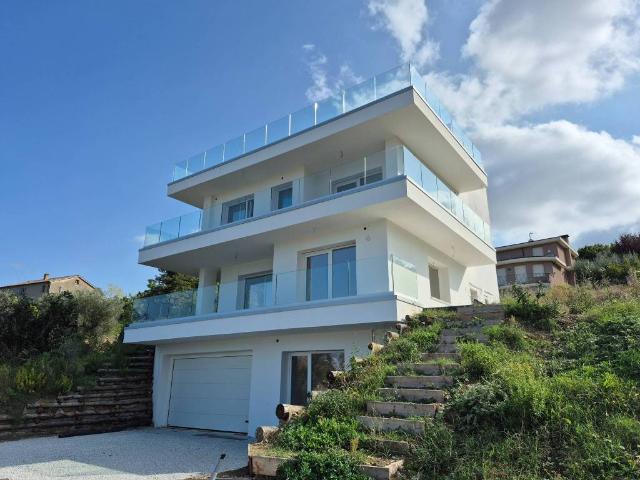 Villa Indipendente in vendita a Borgo Maggiore