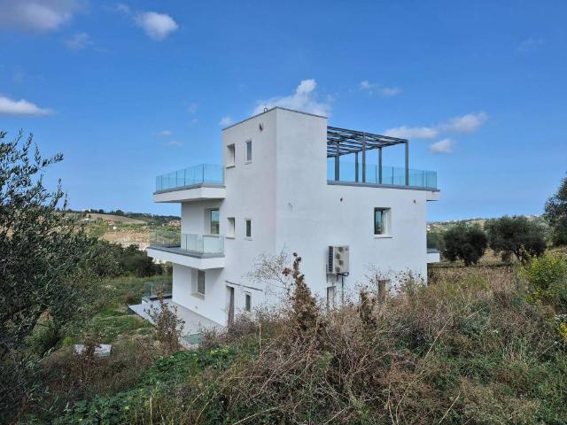 Villa Indipendente in vendita a Borgo Maggiore