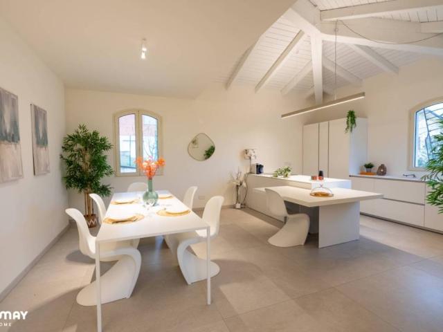 Villa Indipendente in vendita a Serravalle