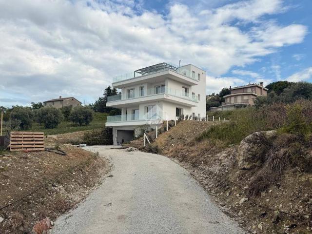 Villa Indipendente in vendita a Borgo Maggiore