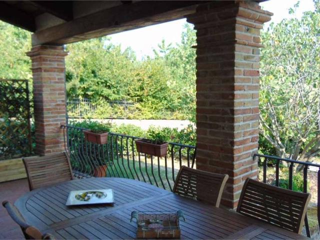 Villa Indipendente in vendita a Fiorentino