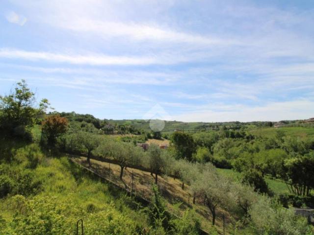 Villa Indipendente in vendita a Serravalle