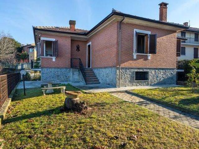 Villa Indipendente in vendita a Piemonte, Asti
