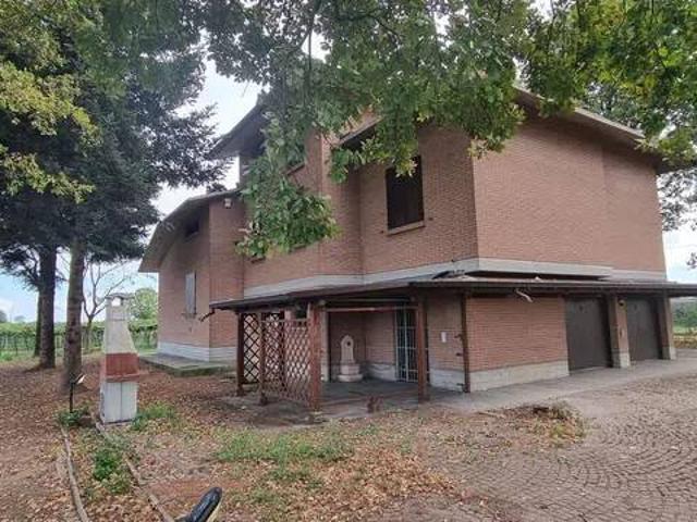 Villa Indipendente in vendita a Pianura Reggiana, Re