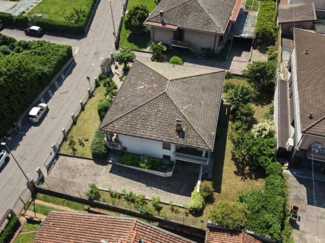 Villa Indipendente in vendita a San Martino In Strada, Lombardia