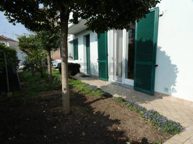 Villa Indipendente in vendita a San Martino Siccomario, Lombardia