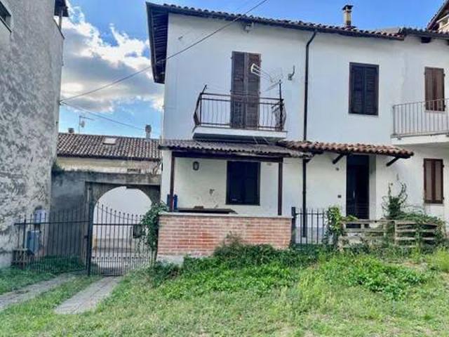 Villa Indipendente in vendita a Piemonte, Asti