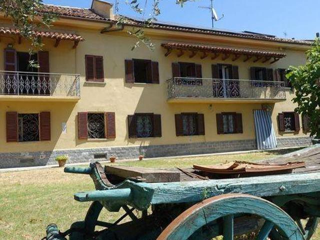 Villa Indipendente in vendita a Piemonte, Asti