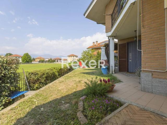 Villa Indipendente in vendita a Borgata Colombretto, Piemonte