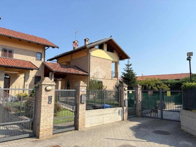 Villa Indipendente in vendita a Borgata Colombretto, Piemonte