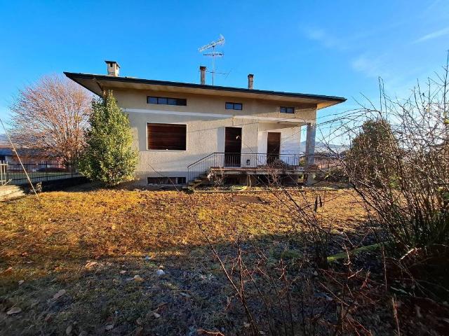 Villa Indipendente in vendita a Sazza, San Maurizio d'Opaglio