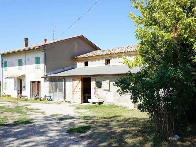 Villa Indipendente in vendita a Savignano Sul Rubicone, Reggio Emilia