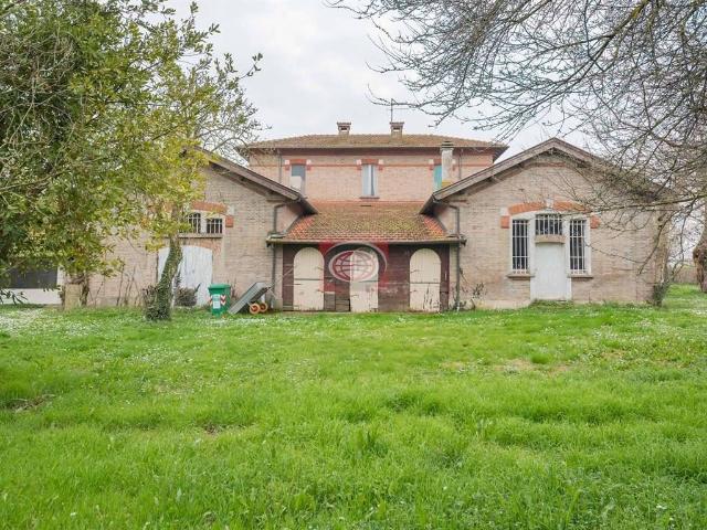 Villa Indipendente in vendita a San Mauro Pascoli, Reggio Emilia
