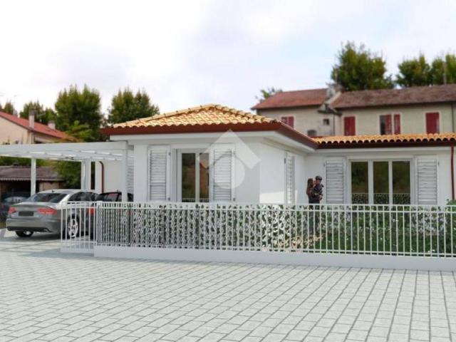 Villa Indipendente in vendita a San Mauro Pascoli, Reggio Emilia