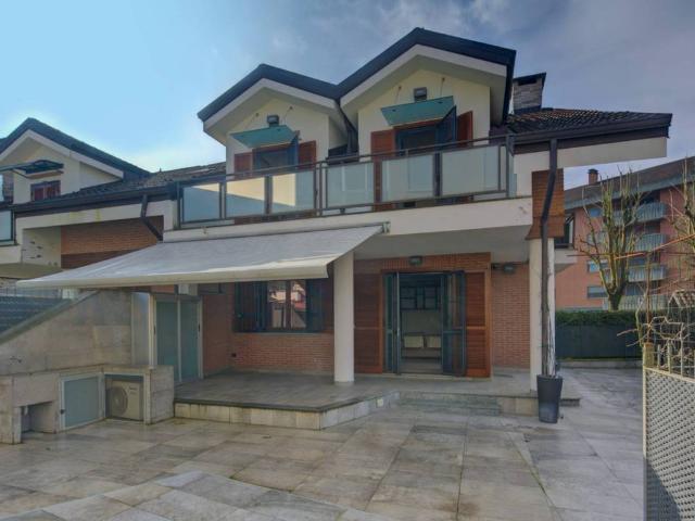 Villa Indipendente in vendita a Centro, Piemonte