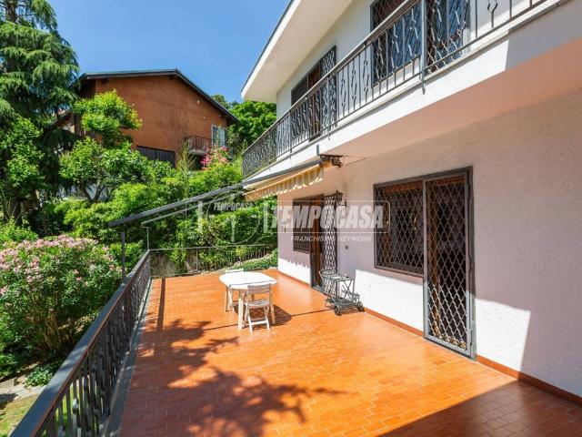 Villa Indipendente in vendita a Sambuy, Piemonte