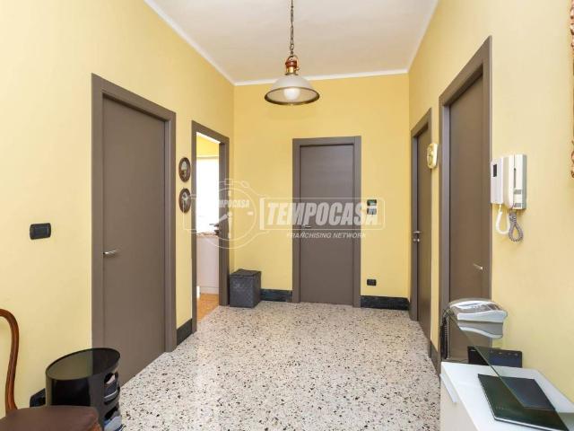 Villa Indipendente in vendita a Sambuy, Piemonte