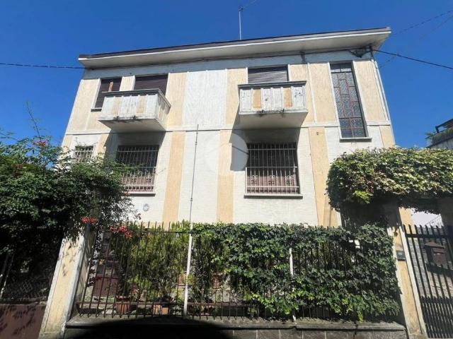 Villa Indipendente in vendita a Oltrepo, Piemonte