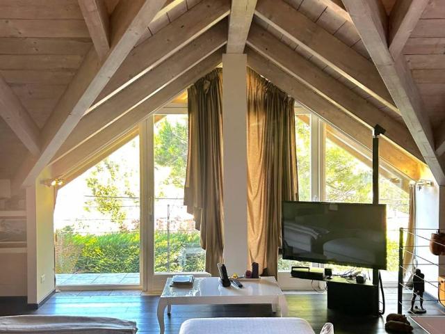 Villa Indipendente in vendita a Sambuy, Piemonte