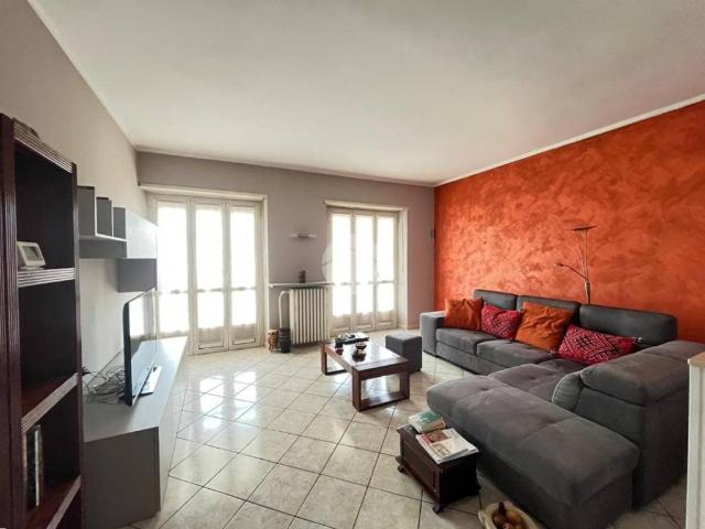 Villa Indipendente in vendita a Oltrepo, Piemonte
