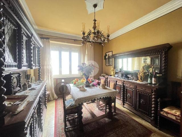 Villa Indipendente in vendita a Oltrepo, Piemonte