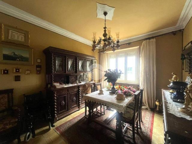Villa Indipendente in vendita a Oltrepo, Piemonte