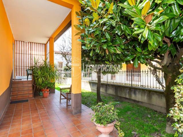 Villa Indipendente in vendita a Oltrepo, Piemonte